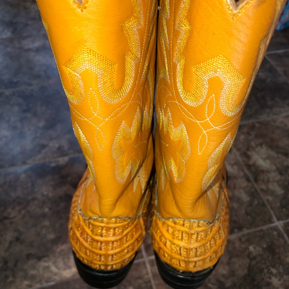 Men’s Alligator Boots - Picture 2 of 4